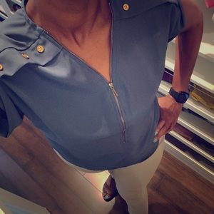 Blue zippered top